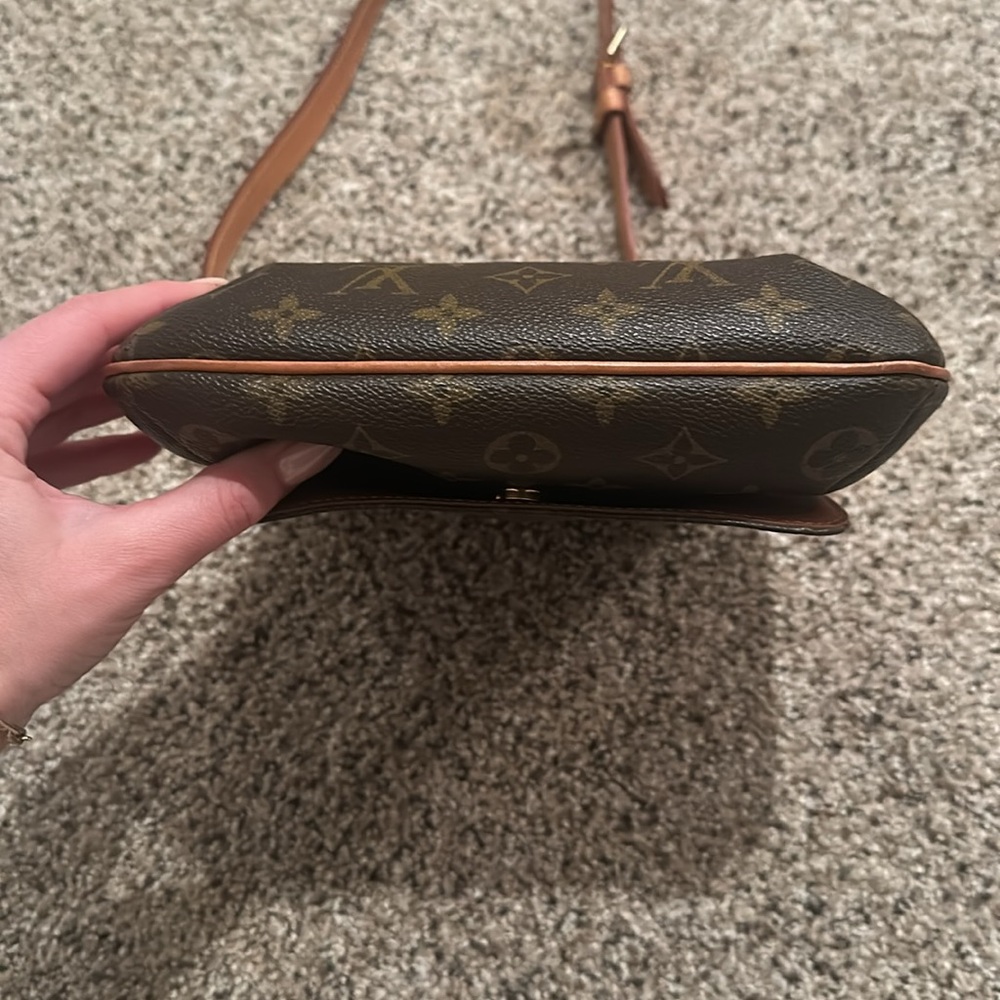 Louis Vuitton Musette Salsa PM - Picture 6 of 11